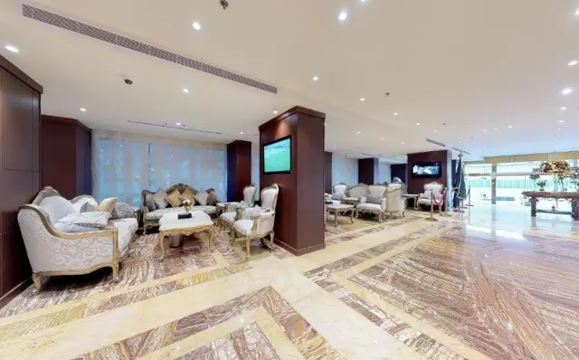 Ebreez Hotel