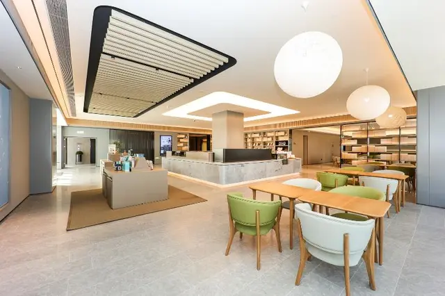 Ji Hotel (Zhuji Shanxiahu Jewelry City)