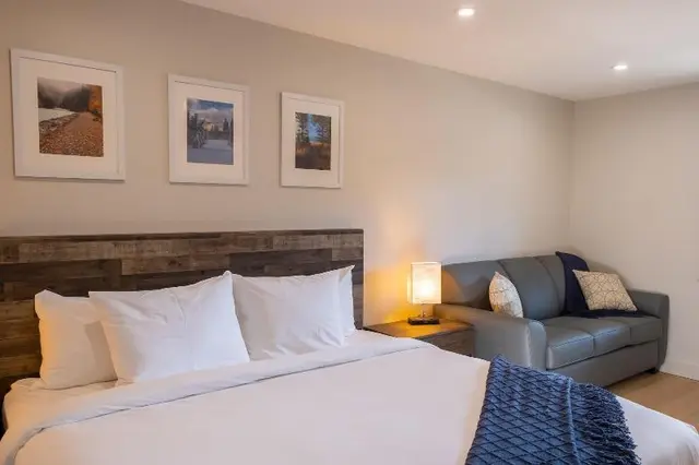 Rooms at Riveredge