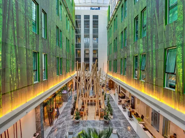 Al Khoory Courtyard Hotel