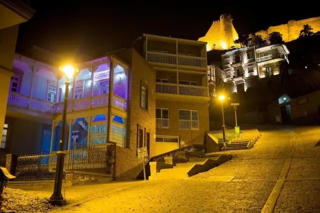 Meidan Inn