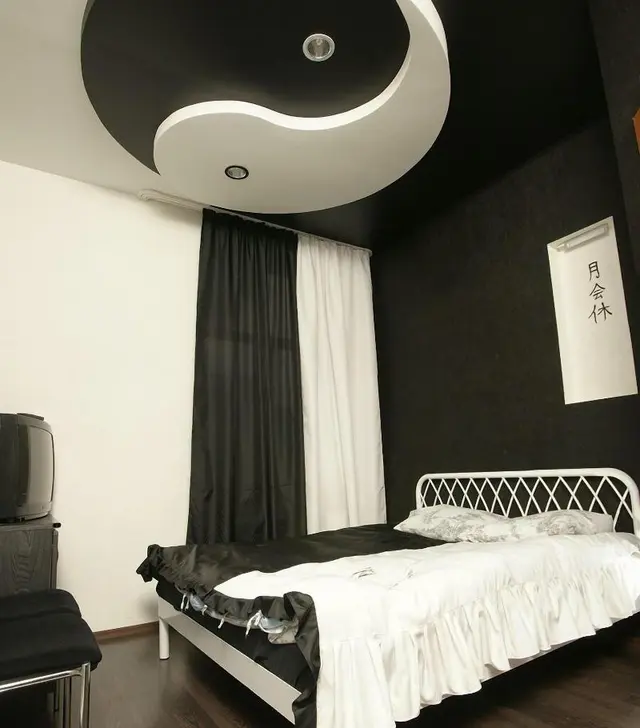 Atrium Hotel