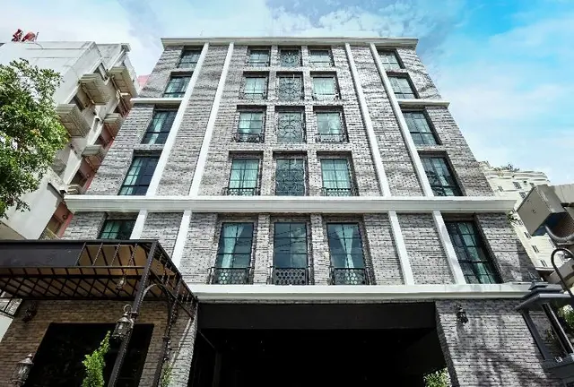 The Coach Hotel Sukhumvit - Asok BTS Bangkok