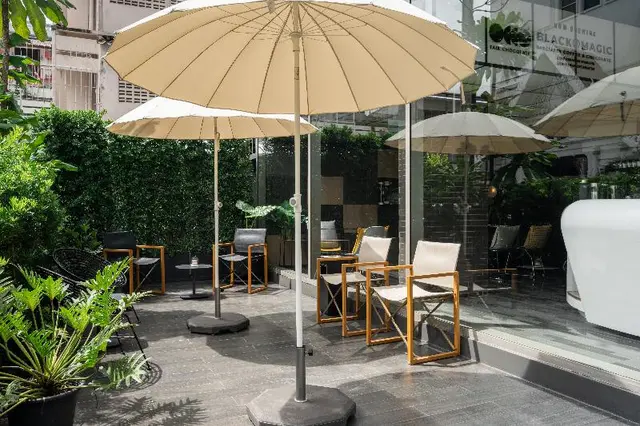 Seekers Finders Rama IV Hotel, SureStay Collection