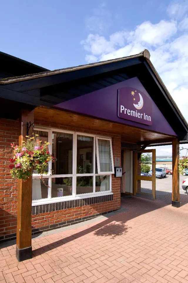 Premier Inn Swansea North