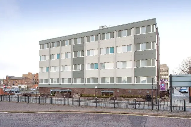 Premier Inn Birkenhead Town Centre