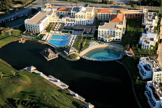 Domes Lake Residences
