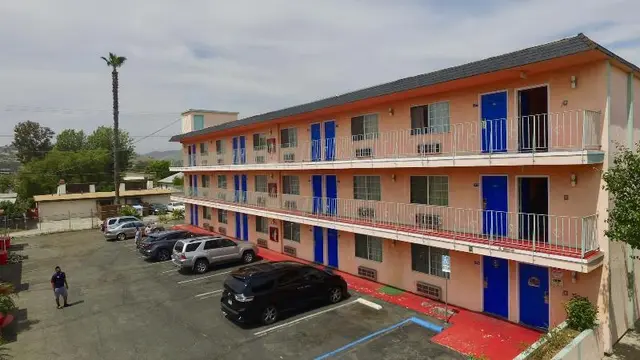 La Petite Rouge Motel