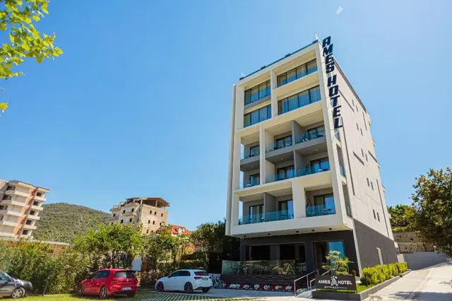 Ames Hotel & SPA