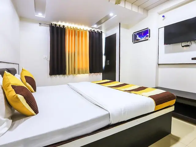 11840 Hotel Venus