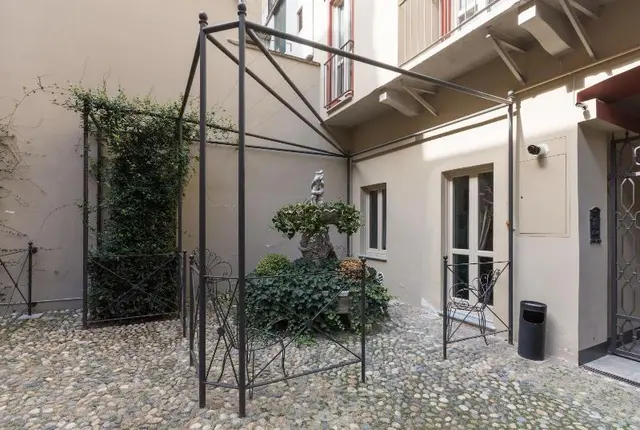Porta Palace Apartments