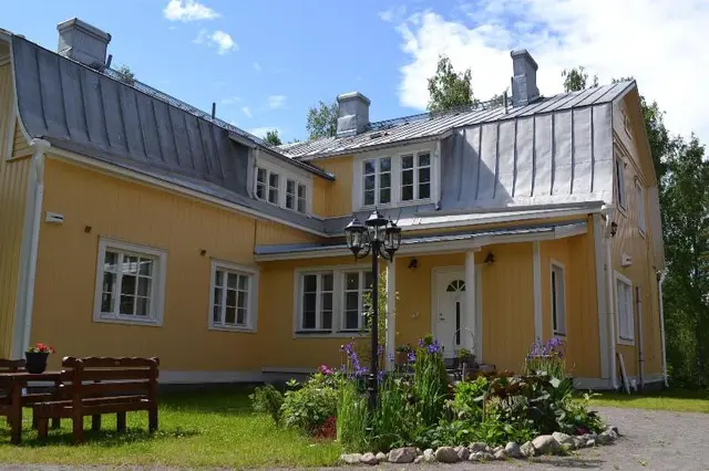 Salpalinjan Hovi