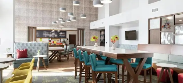 Hampton Inn & Suites Cincinnati West
