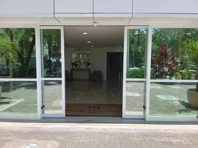 ATH Hotel - Americas Townhouse