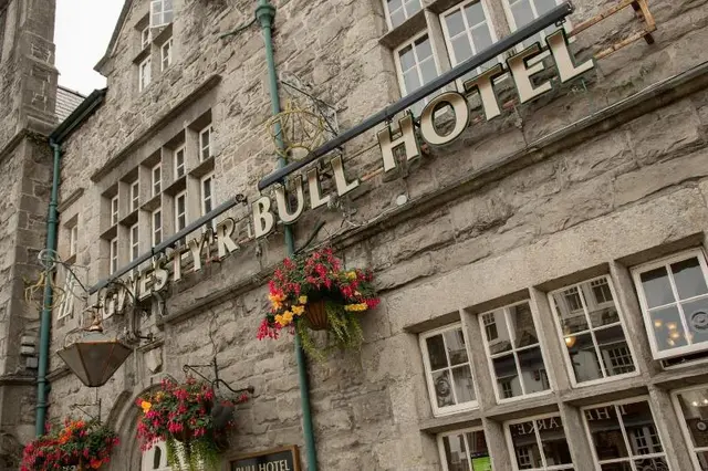 Bull Hotel