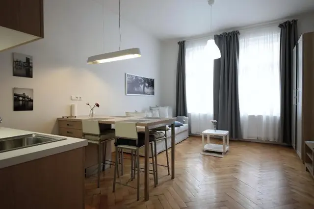 City Castle Aparthotel