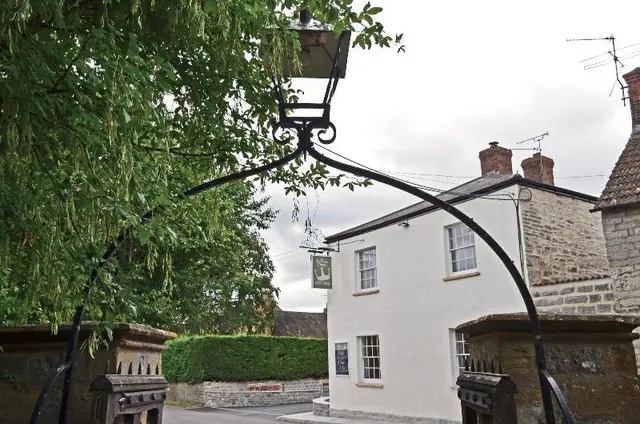 The Drayton Crown
