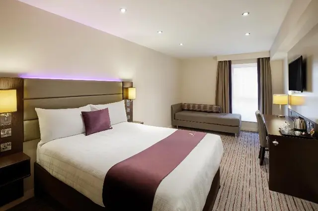 Premier Inn Jersey St Helier - Bath Street