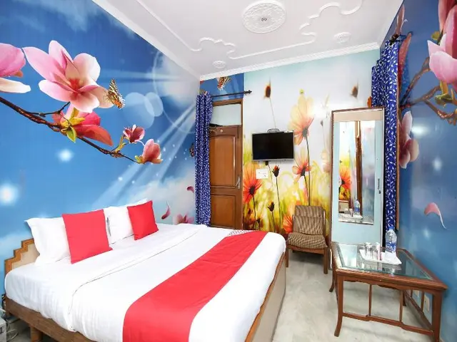 Oyo 16736 Hotel Hm Crystal