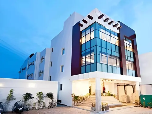 Hotel Deviram Palace