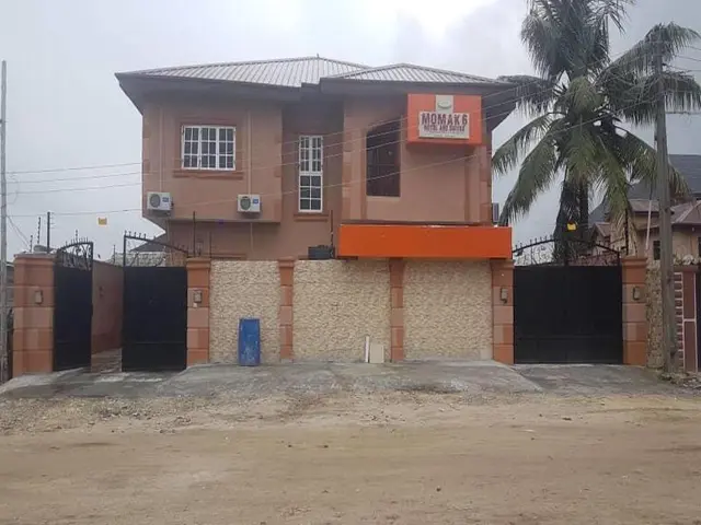 Momak 6 Hotel Suites