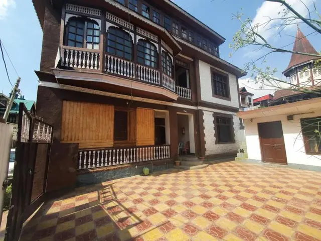 Hotel Wazir Palace