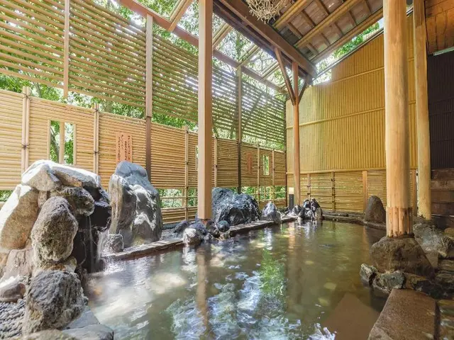 Yukai Resort Yamanakaonsen Hana-Saichoraku <Female