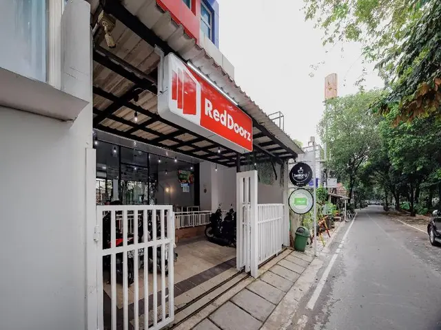 Eascot Hotel RedPartner