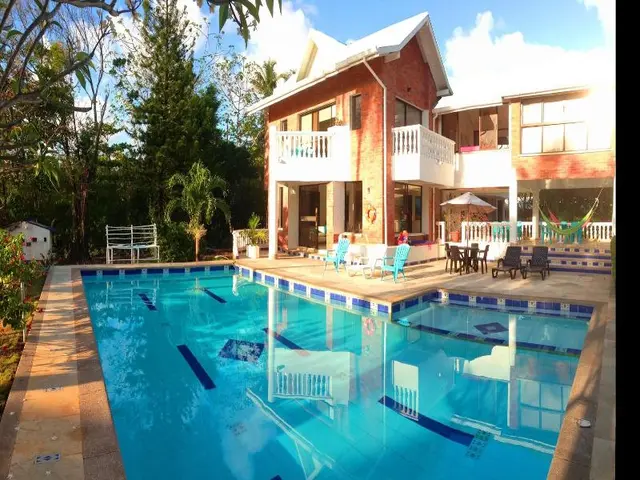 Casa De Las Flores Tropical Lodge