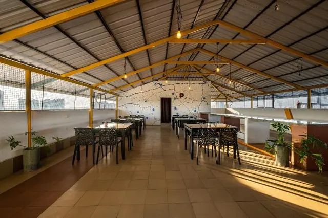 CJ GRANDE BUSINESS HOTEL