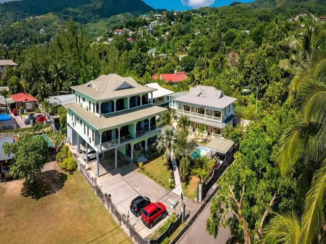 Green Palm Self Catering Apartments And Chalets