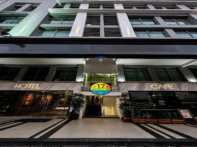 Hotel 17