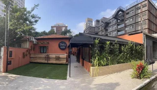 Bistu Hotel