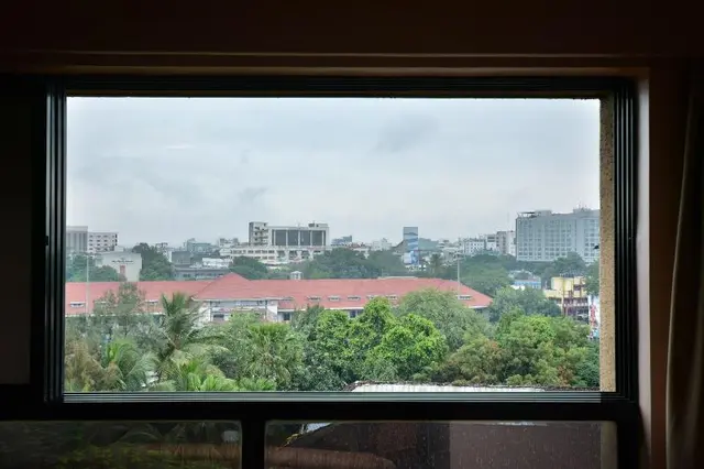 Hotel The Samrat