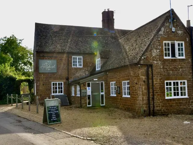 The Hollybush Inn