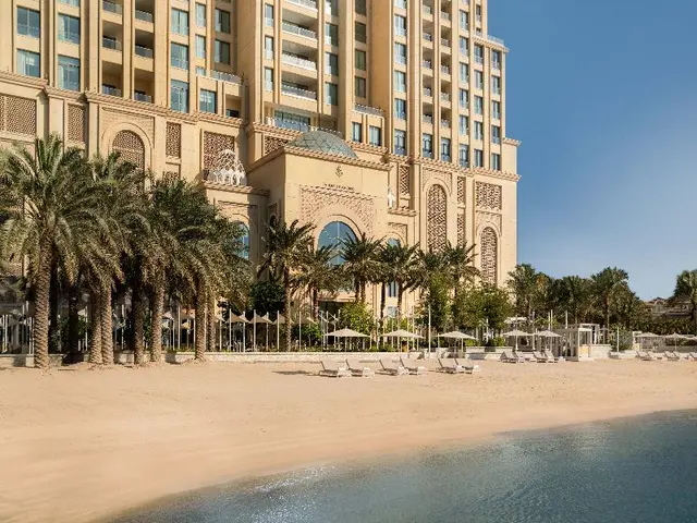 Four Seasons Resort and Residences The Pearl