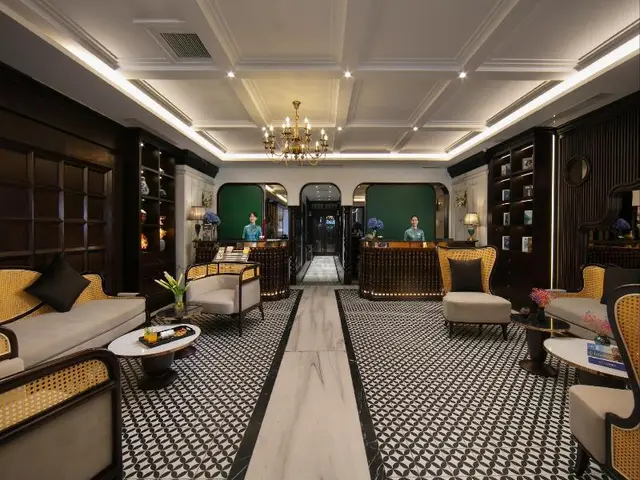 May De Ville Premier Hotel & Spa