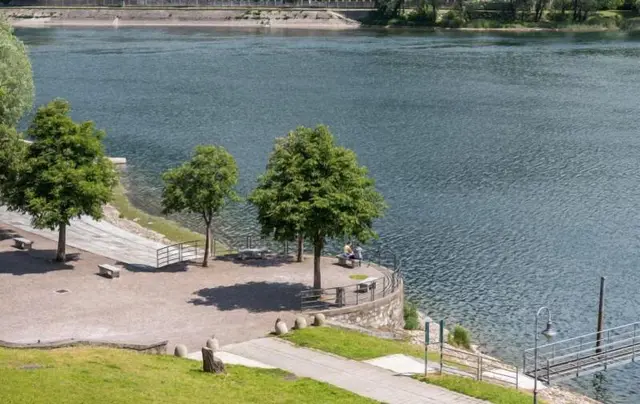 Bluelake Inn Ostello