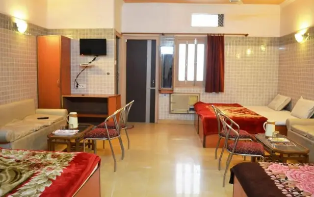 Raj Mahal Hotel