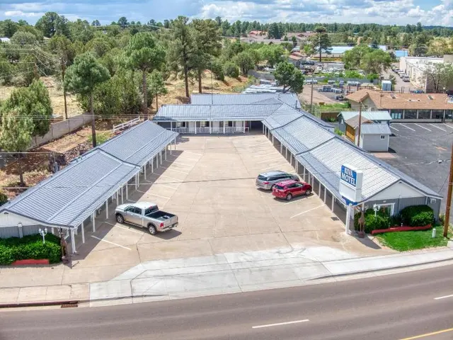 Kiva Motel