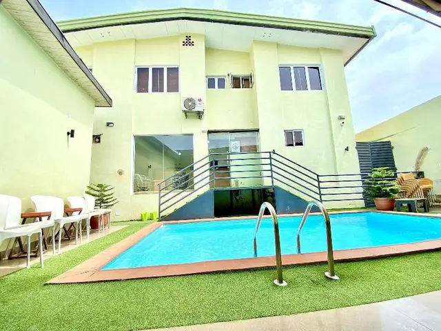 Plot1 Suites