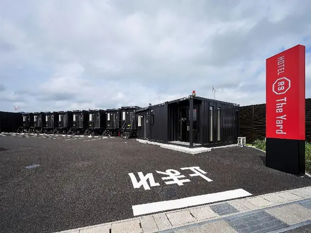 Hotel R9 The Yard Koka