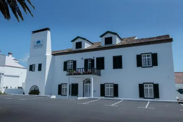 Lagoa Hostel Suites