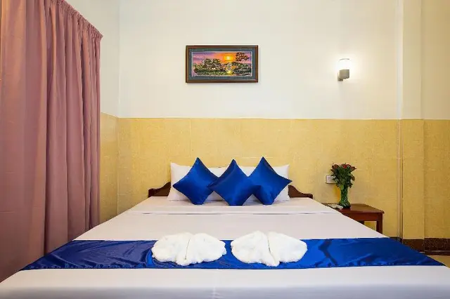 Botoum Hostel