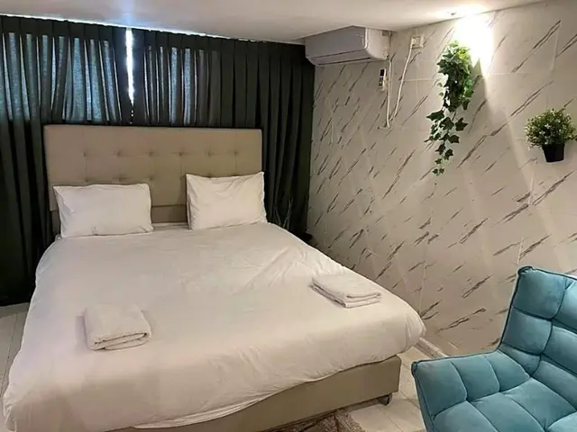 Lago Suites Hotel