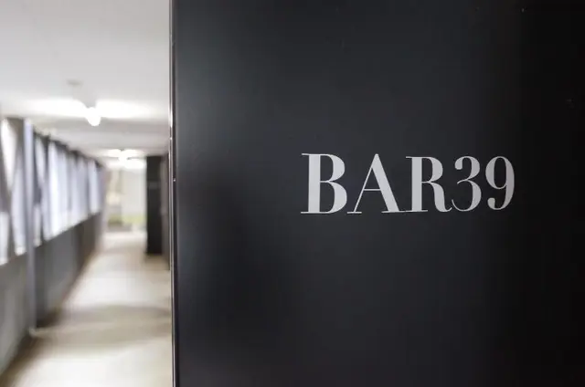 Bar 39
