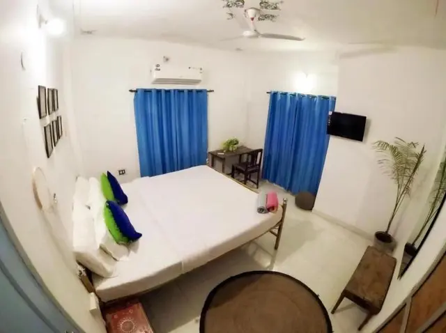 Hostel Crawl