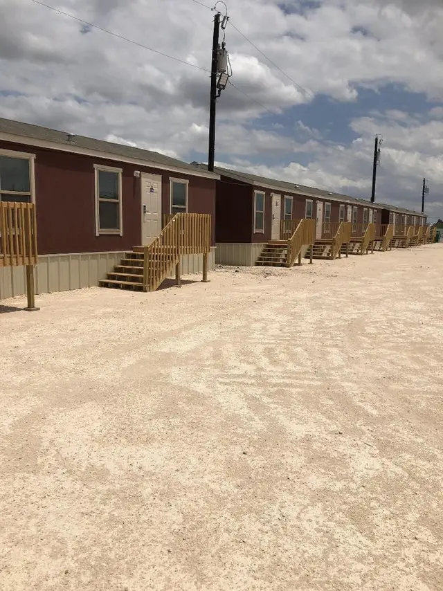 Monahans Country Inn