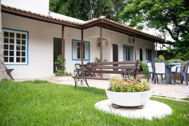 Garden 437 suites e estudios
