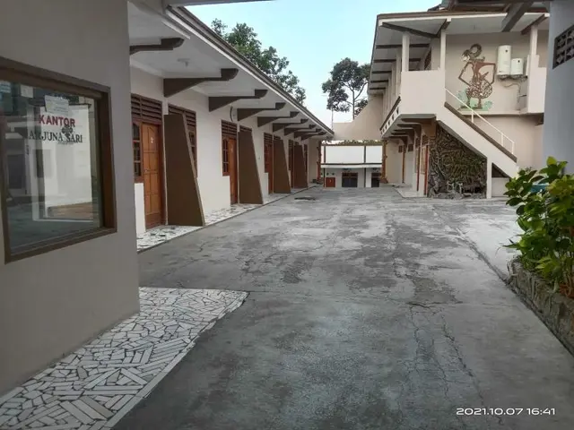 Hotel Arjuna Sari Bandungan By Zuzu